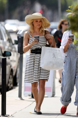 Pamela Anderson pic #607243